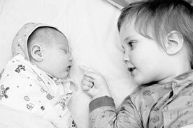 Jak przygotować starsze dziecko do narodzin rodzeństwa?
