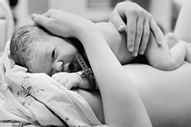 Połóg po porodzie - co to jest połóg i czemu służy?