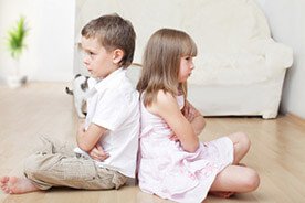 Rywalizacja między rodzeństwem – jak sobie z nią poradzić?